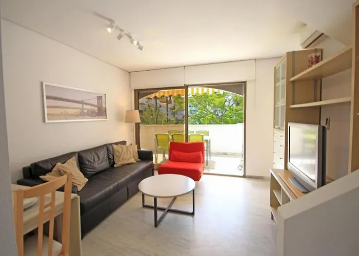 Coastal Getaway With Pool Apartment Marbella